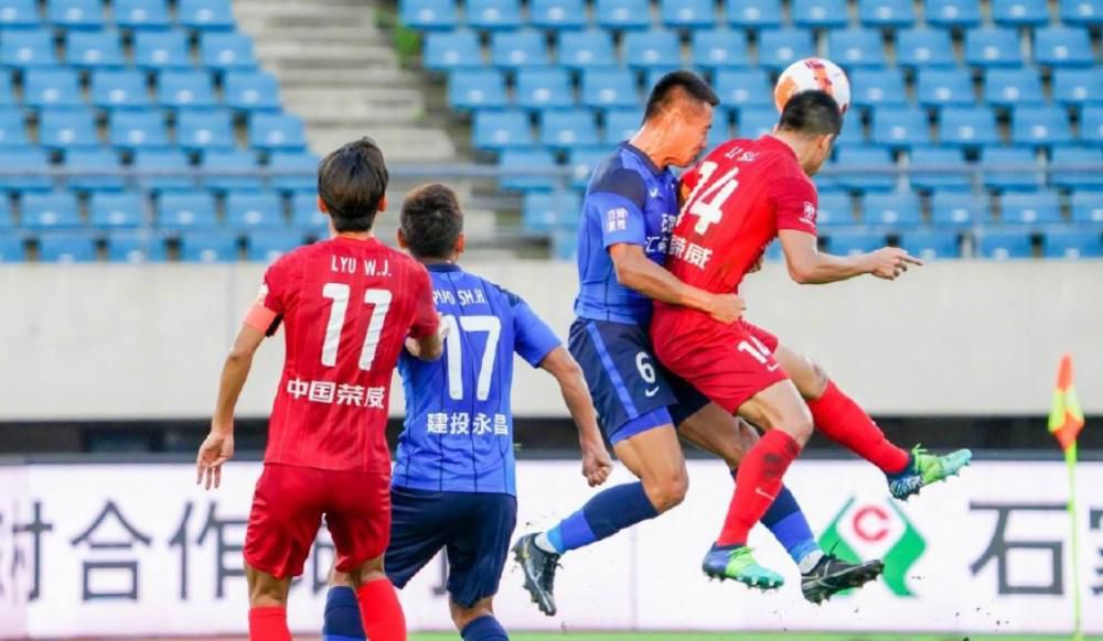 本赛季至今，埃里克森各项赛事出场15次，打进1球并送出了2次助攻。